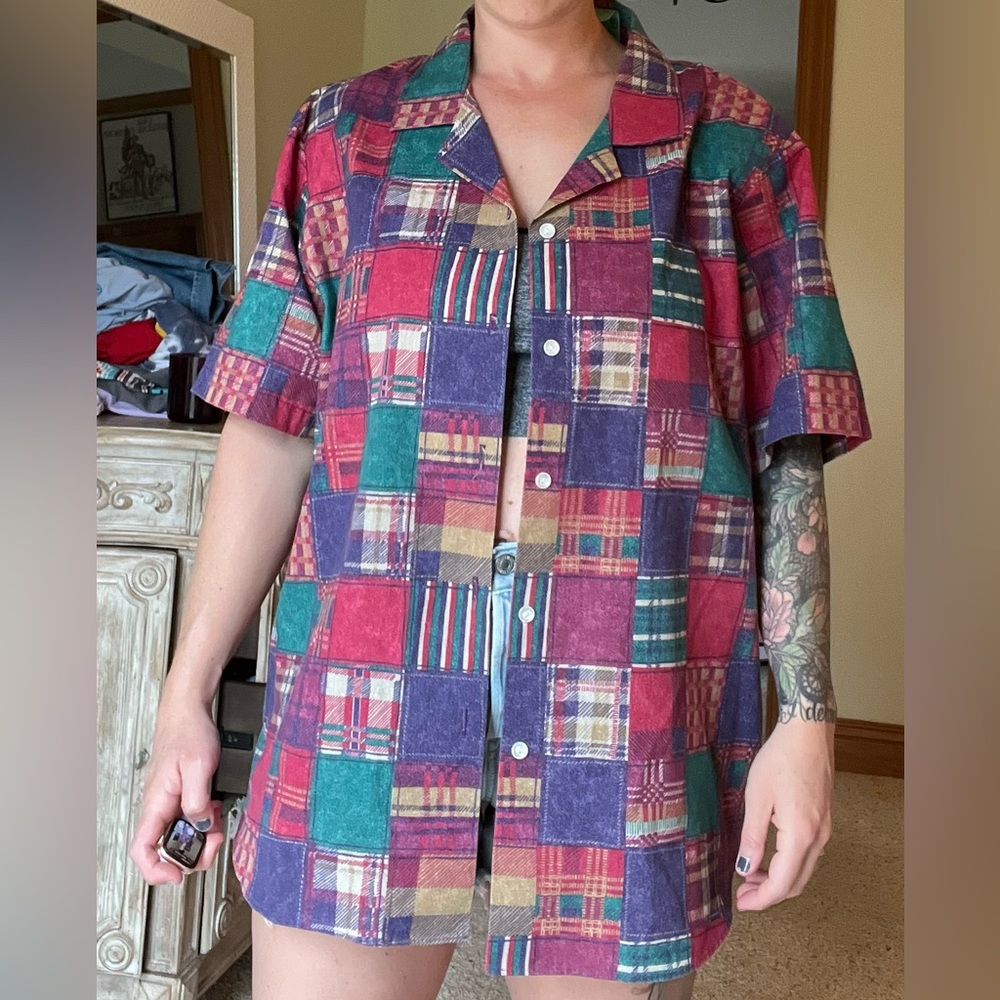 90s vintage oversized button down. Cute vintage pattern